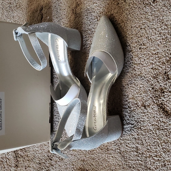 Silver heels 👠 😍 - Picture 3 of 5